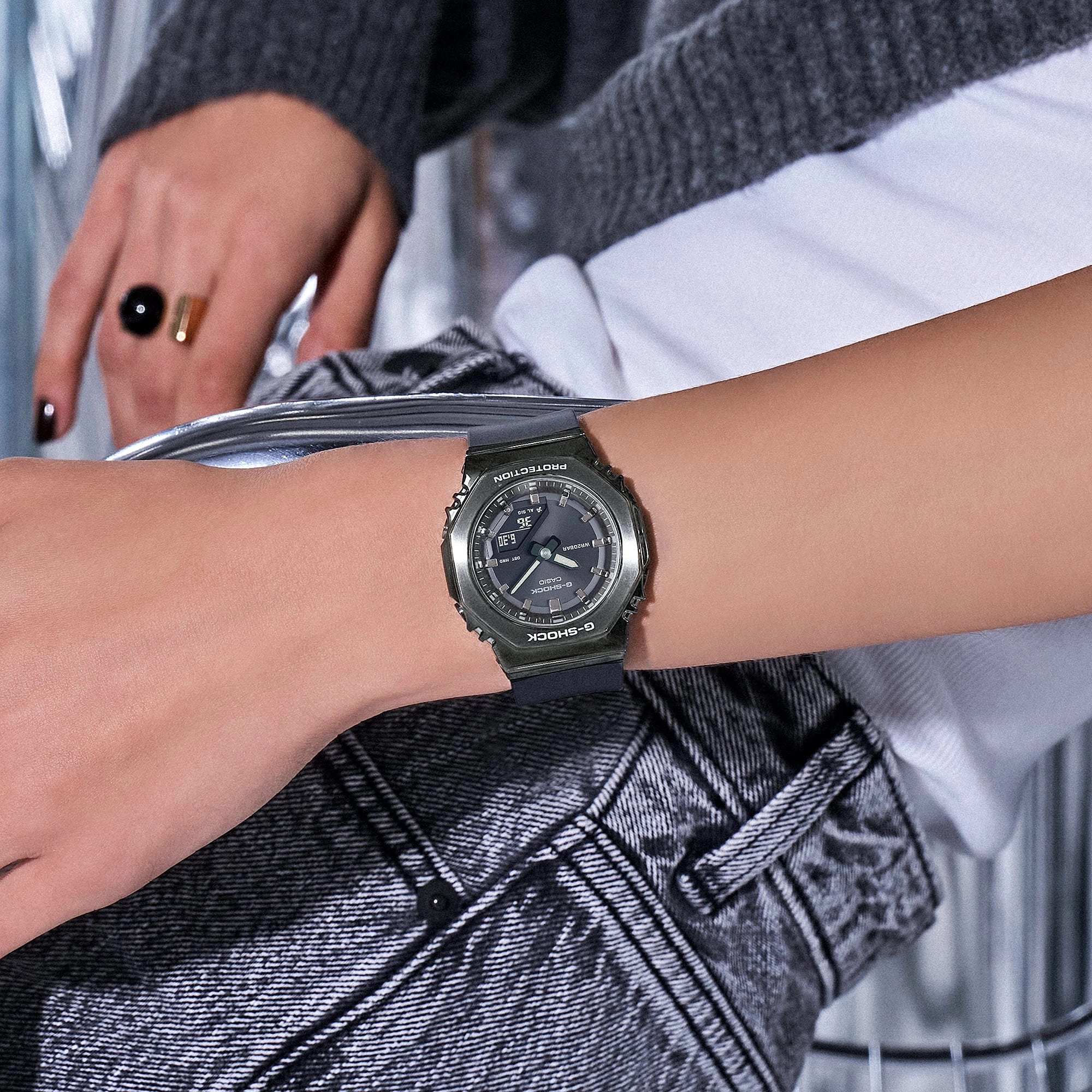 Casio Digital Wristwatch Women/GM-S2110B-8ADR China, Thailand, Japan