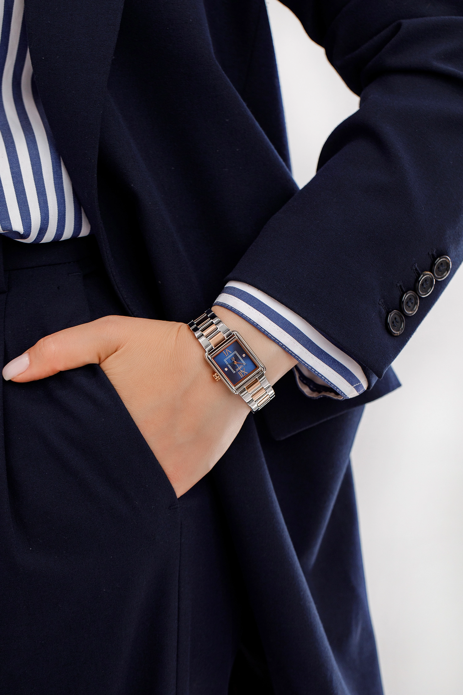 Esprit Ladies Wristwatch/ ES1L472M0085