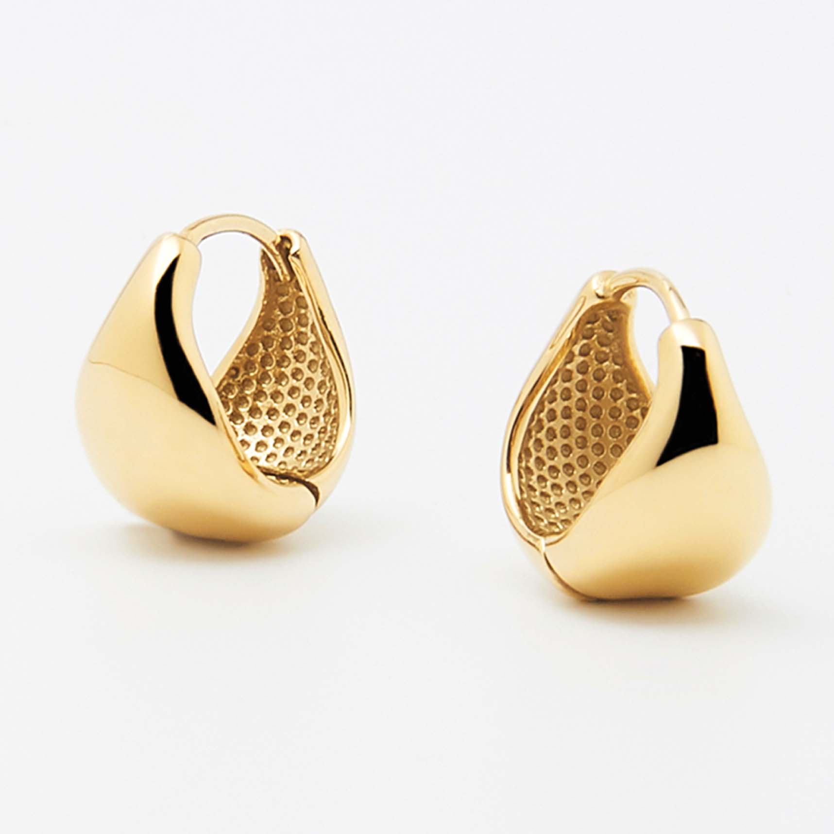Zag Bijoux 24K Gold Plated Stainless Steel Surgical Earring/ SEC21253-01UNI