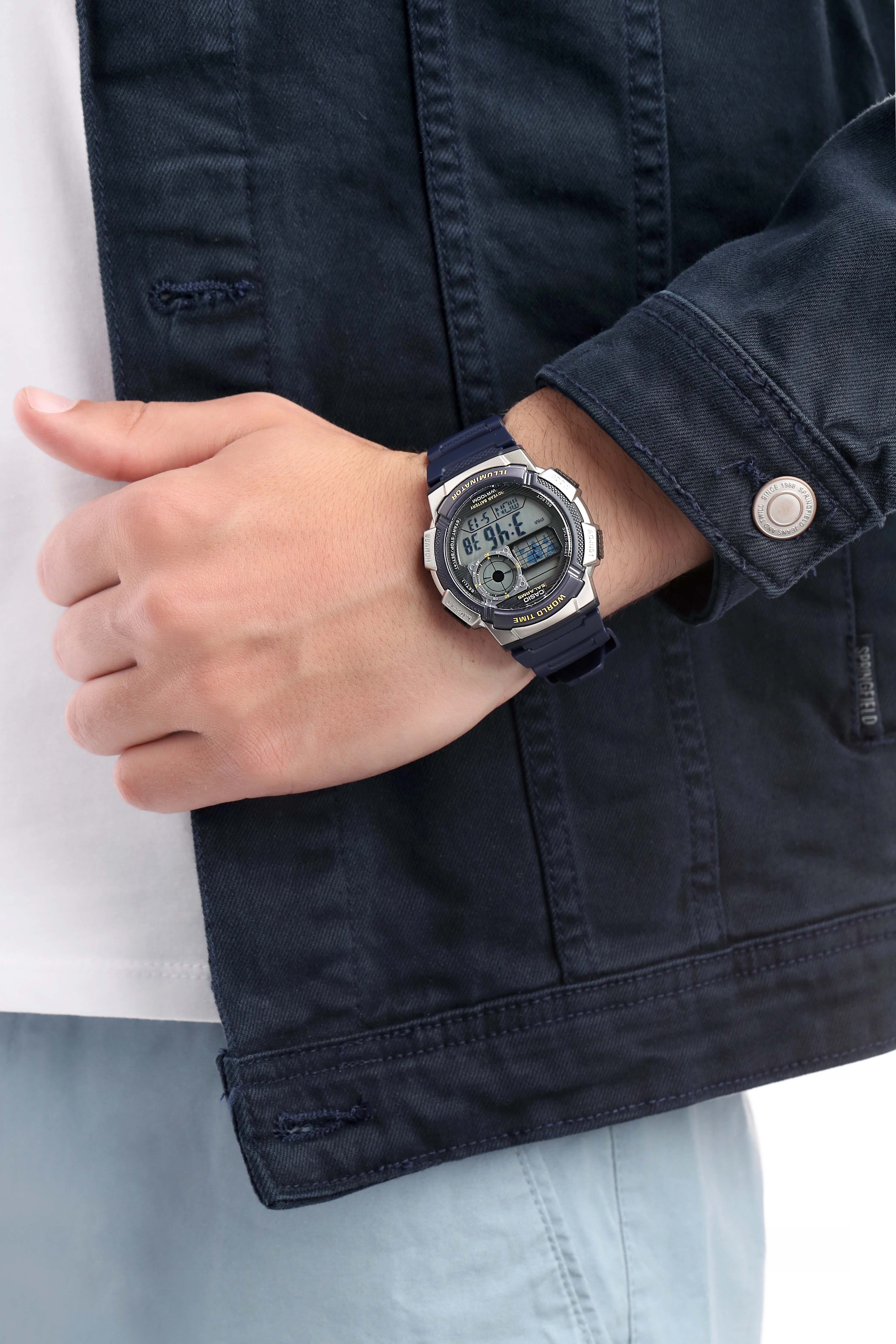 Casio General Мужские Наручные часы/ AE-1000W-2AVDF