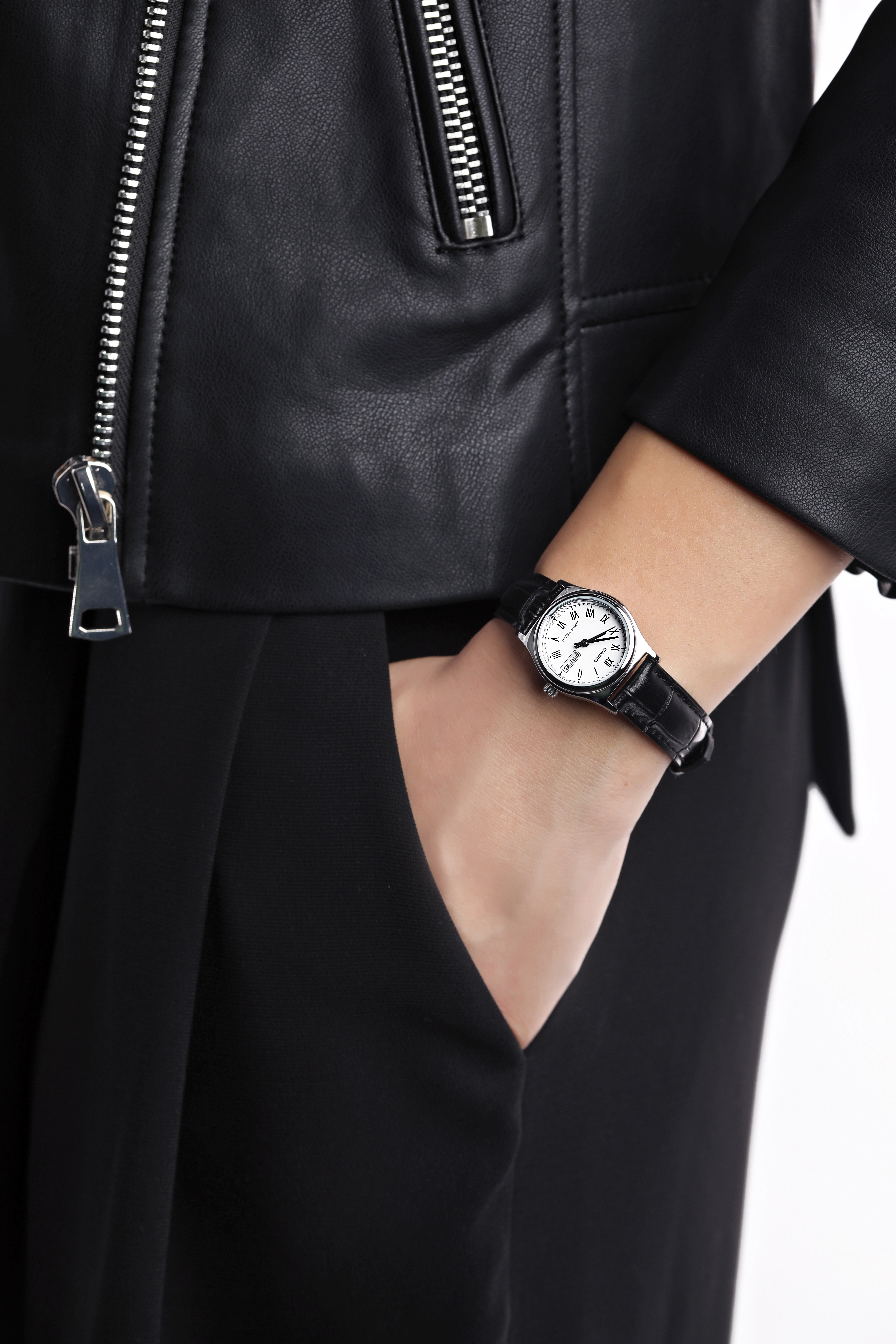 Casio General Ladies Wristwatch/ LTP-V006L-7BUDF