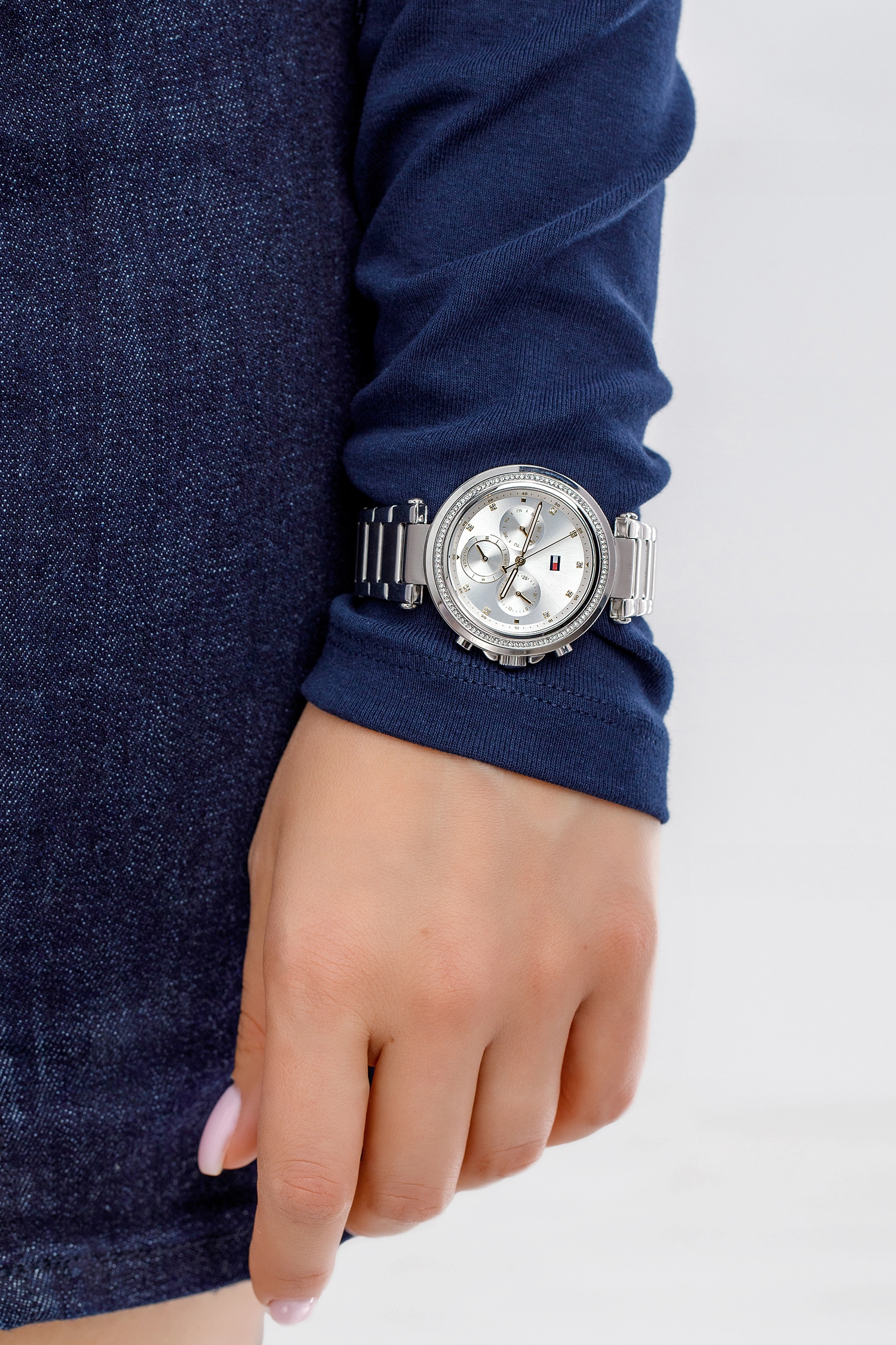 Tommy Hilfiger  Женские  Наручные часы/ 1782701