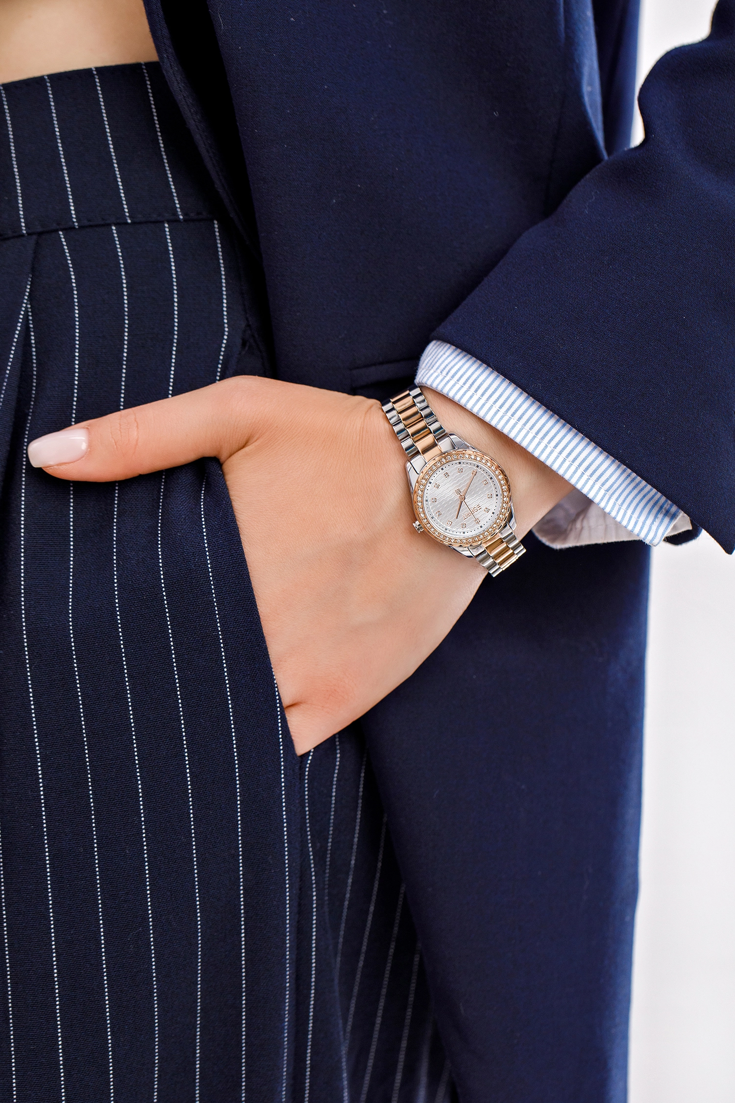 Esprit Կանացի Ժամացույց/ ES1L452M0065