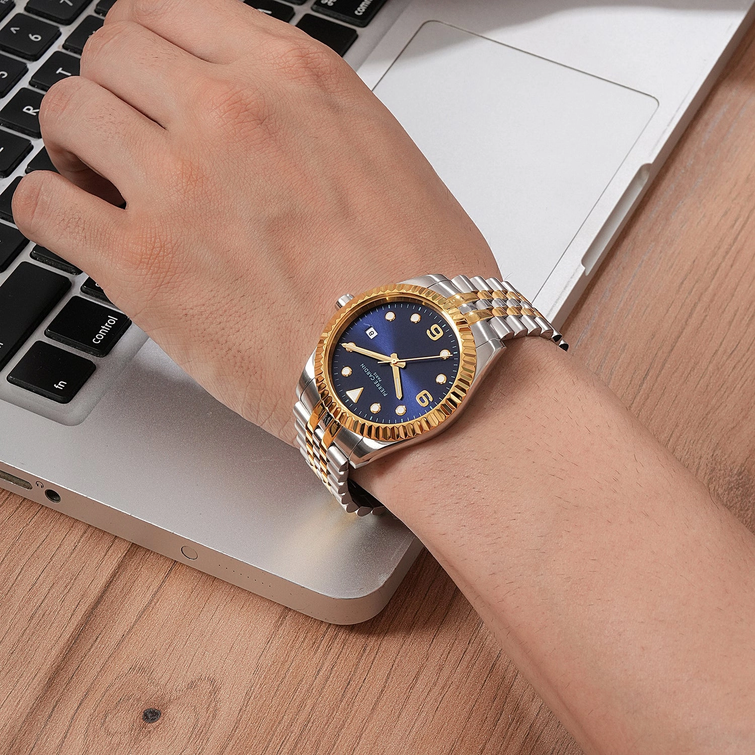 Pierre Cardin  Men's  Wristwatch/ CF.1007.MU