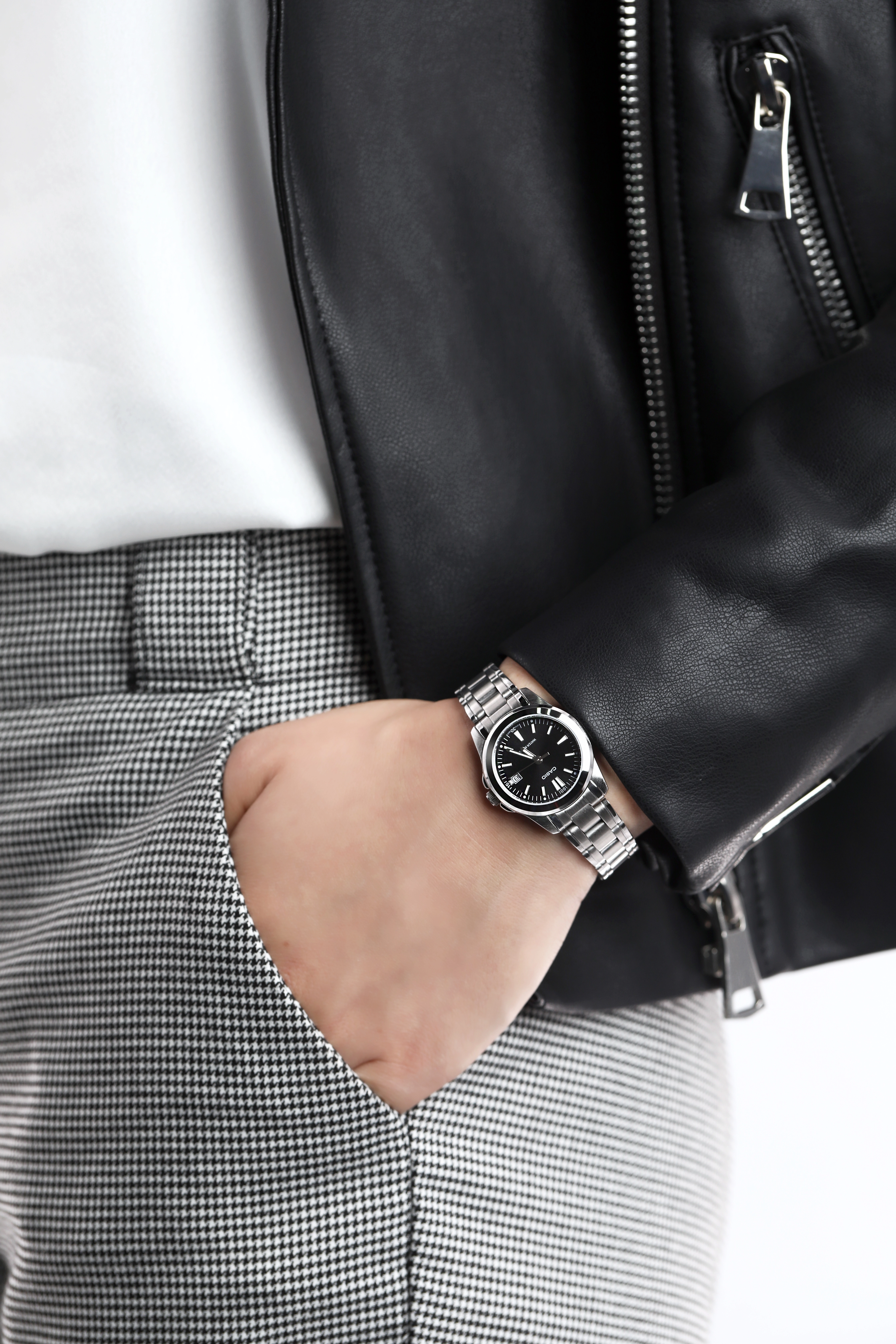 Casio General Ladies Wristwatch/ LTP-1215A-1A2DF