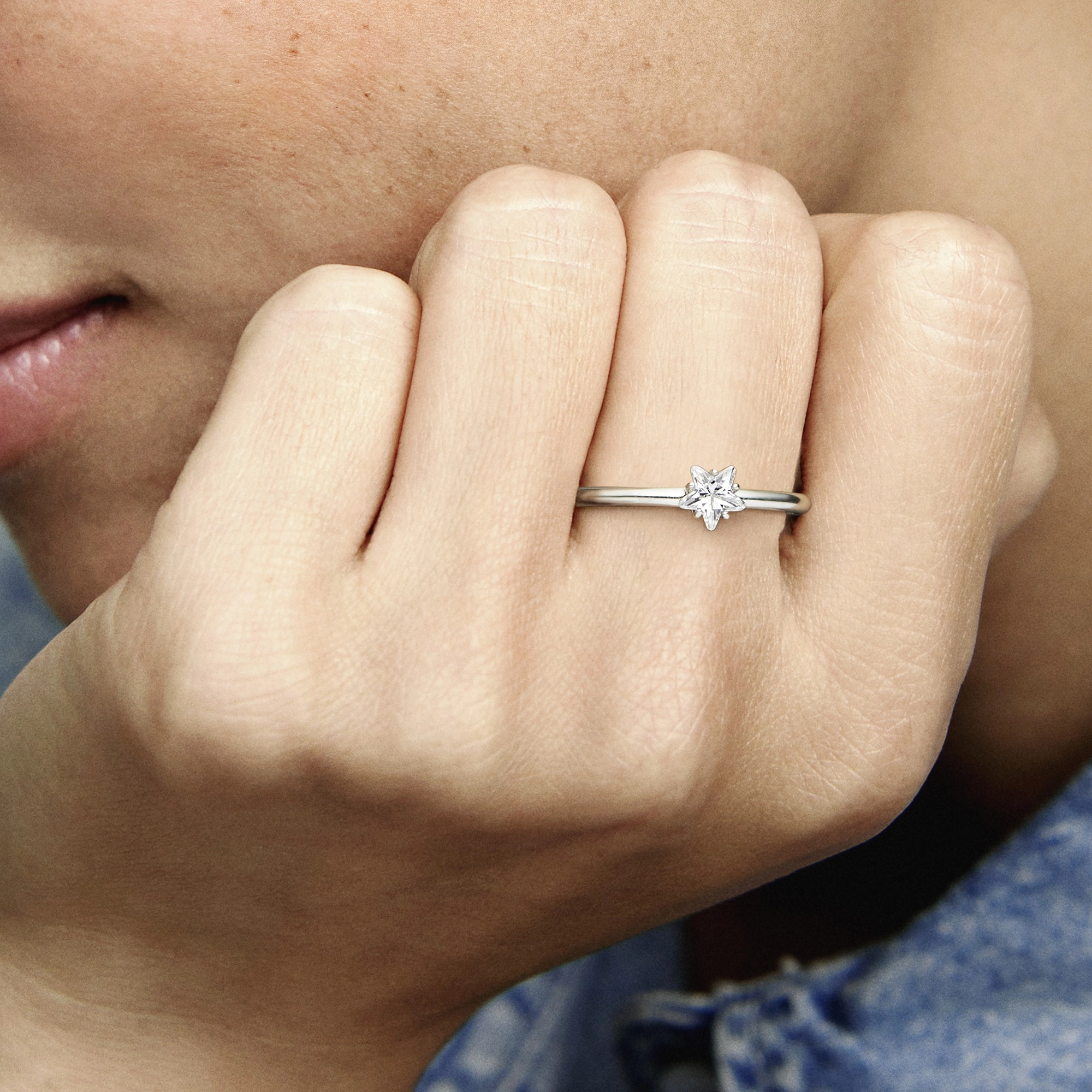 PANDORA Moments серебряное кольцо/ 190026C01-50