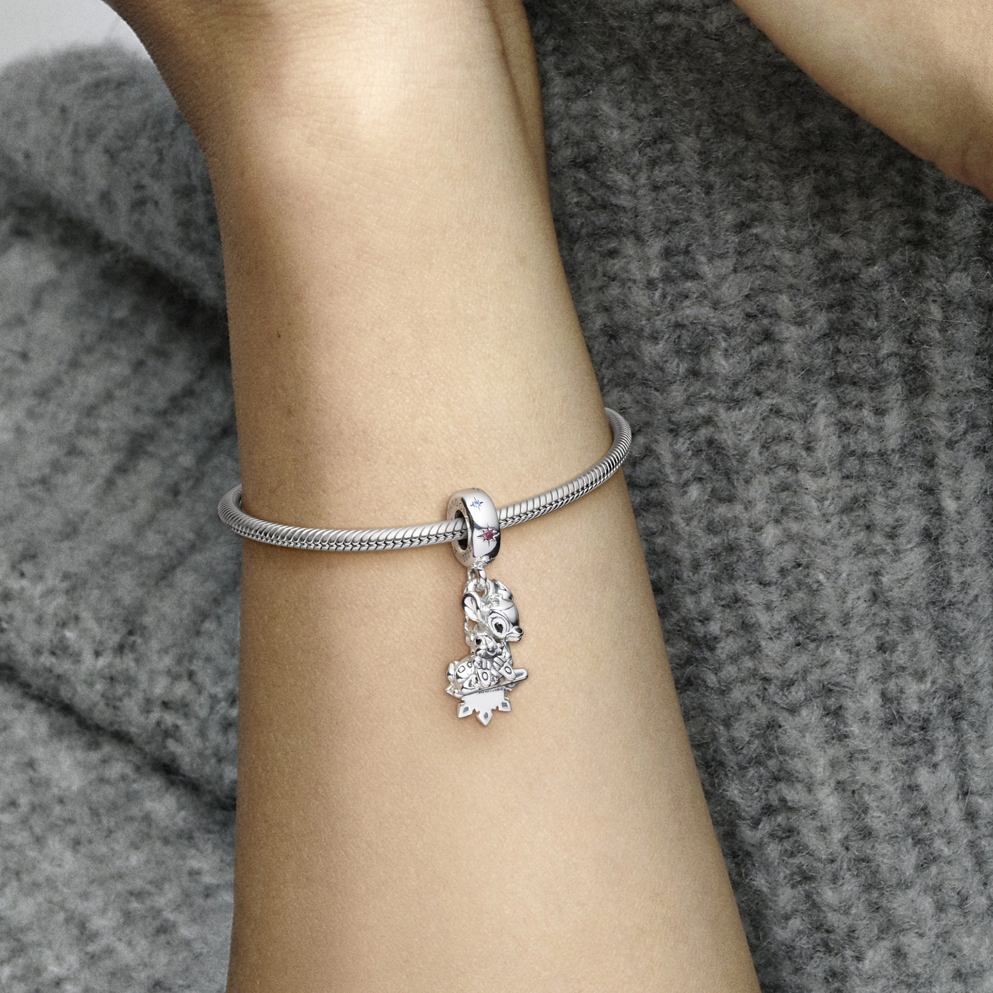 PANDORA Disney Արծաթյա Չարմ/ 799647C01