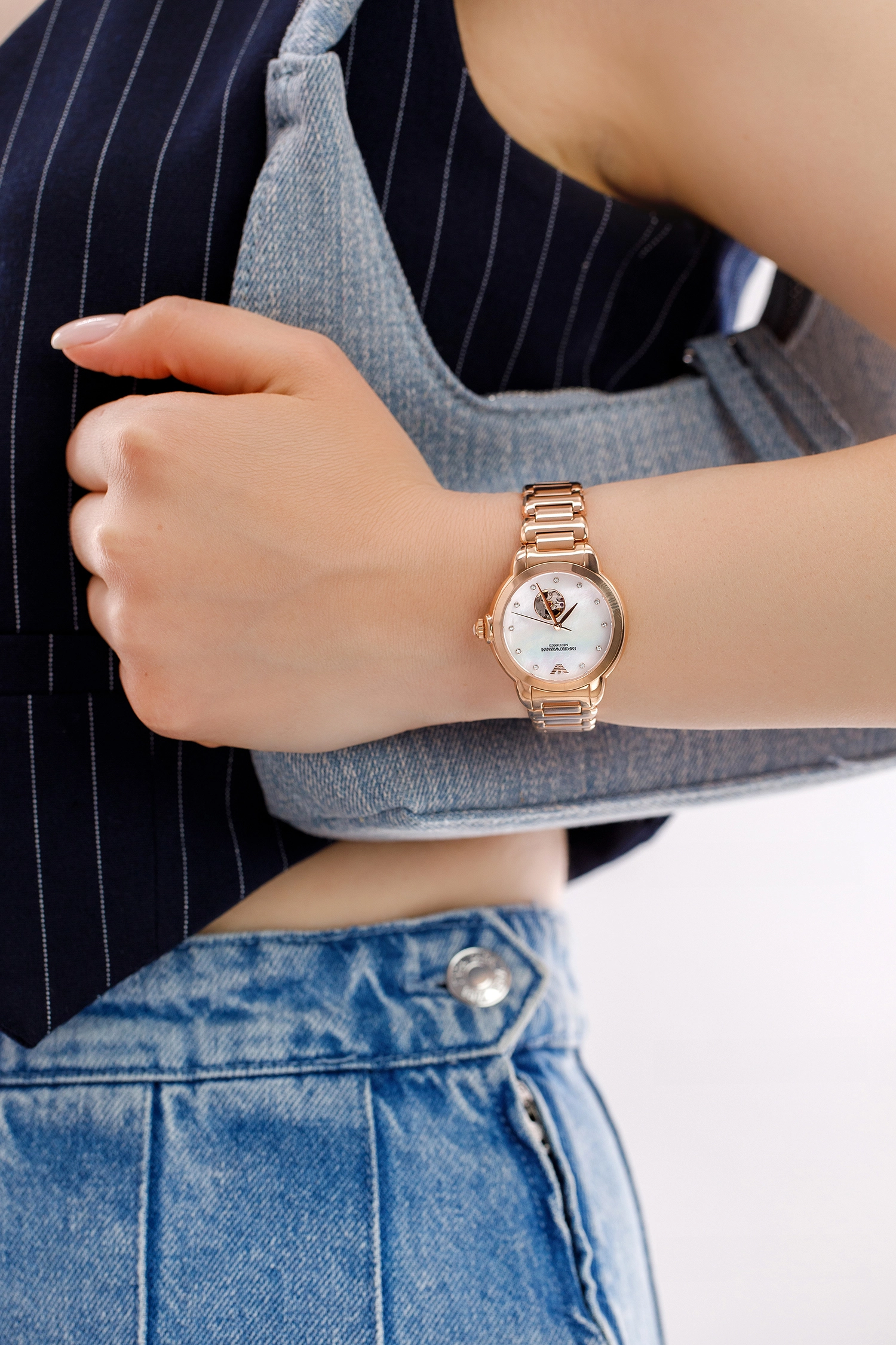 Emporio Armani  Женские Автоматические Наручные часы/ AR60072