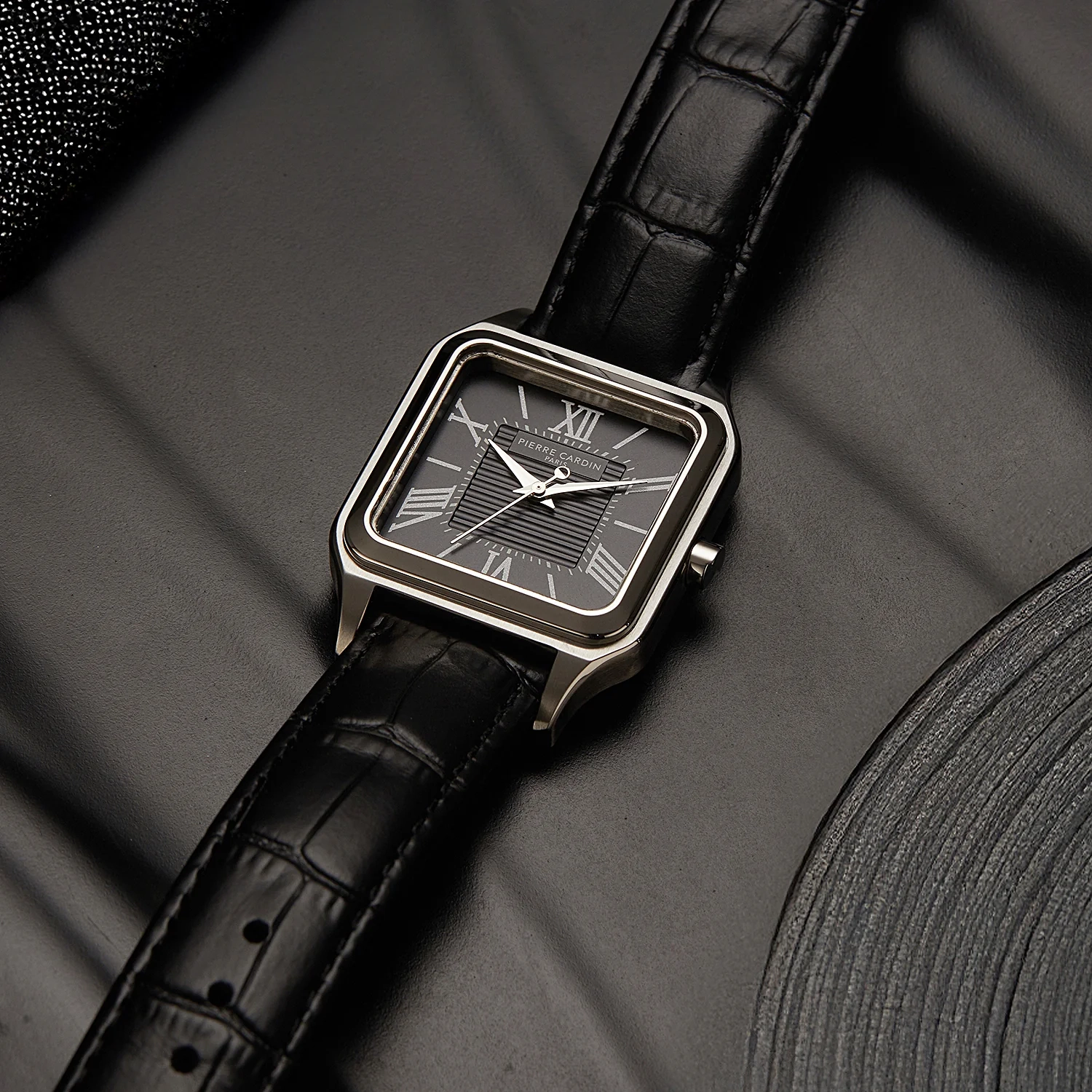 Pierre Cardin  Men's  Wristwatch/ CF.1006.LB