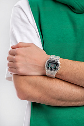 Casio G-Shock Men's Wristwatch/ DW-5040RX-7DR