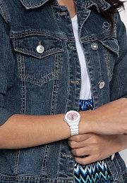 Casio Quartz Wristwatch Women/ LRW-200H-4E3VDF