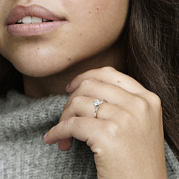 Heart sterling silver ring with clear cubic zirconia/Серебряное кольцо с чистым кубическим цирконием