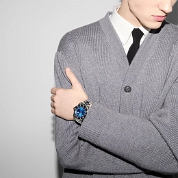 Gucci  Men's Automatic Wristwatch/ YA136362 Switzerland