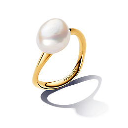 14k Gold-plated ring with baroque white treated freshwater cultured pearl